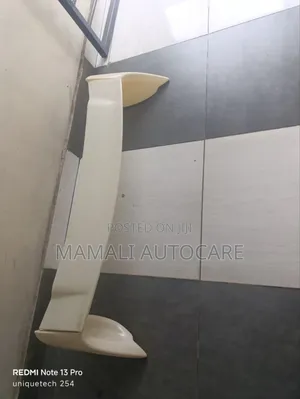 Sport Style Universal Saloon Spoiler Abs Material