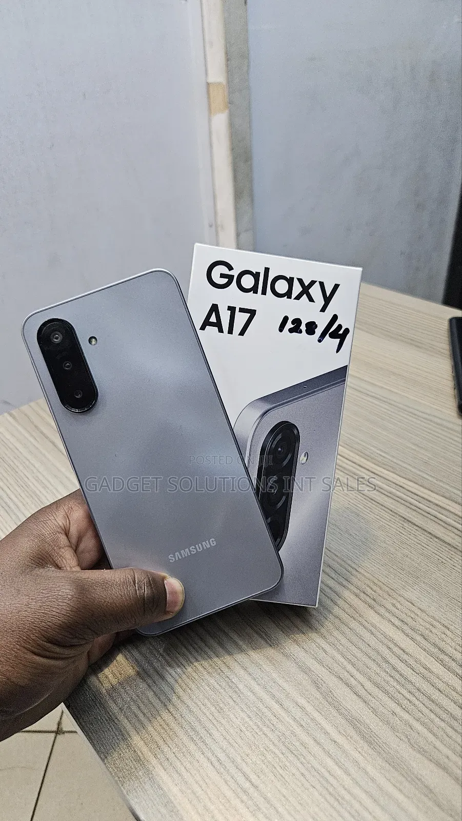 New Samsung Galaxy A17 128 GB Gray