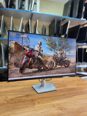 Dell U3222qe
32 Inch Monitor 
Ips 
