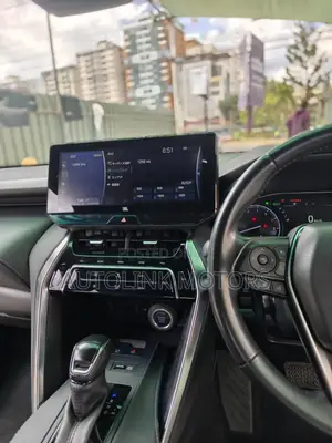 Toyota Harrier 2.0 2020 Black