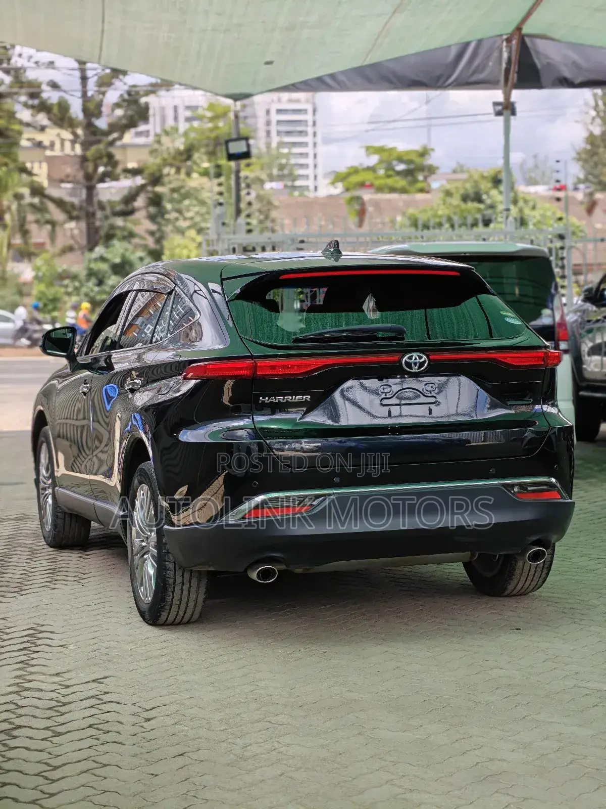 Toyota Harrier 2.0 2020 Black
