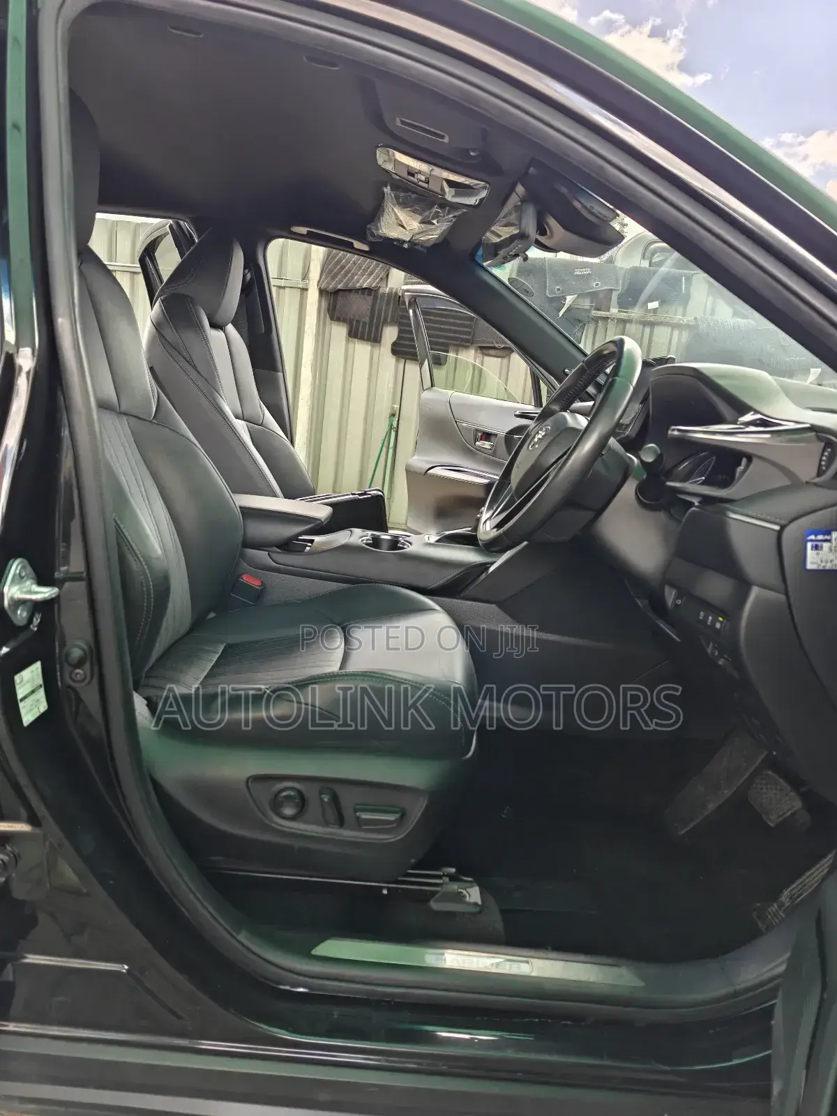 Toyota Harrier 2.0 2020 Black