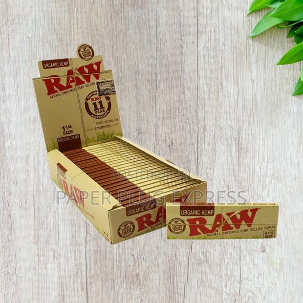 Raw Organic Hemp Brown 1 1/4 Rolling Papers - main view