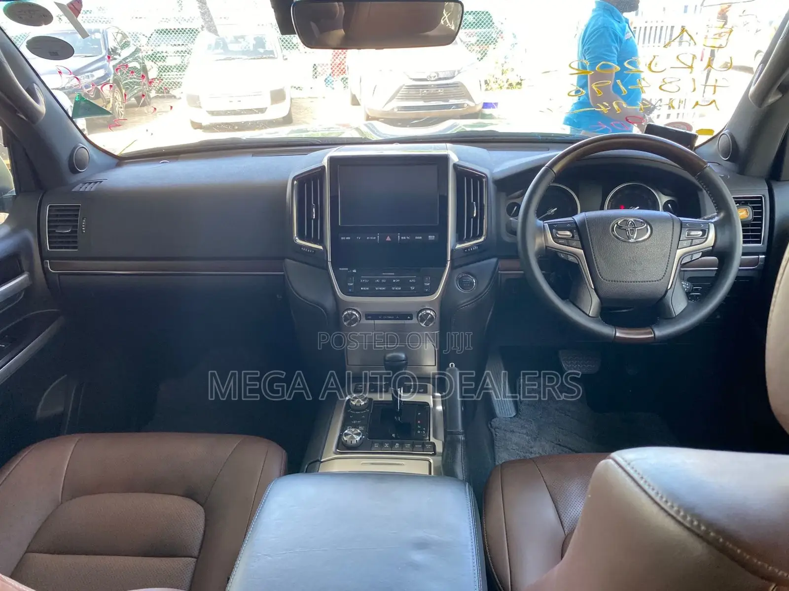 Toyota Land Cruiser 4.6 V8 ZX 2019 Black
