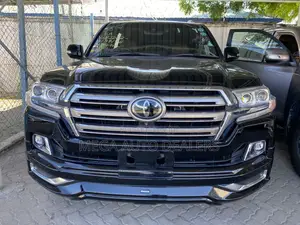 Toyota Land Cruiser 4.6 V8 ZX 2019 Black
