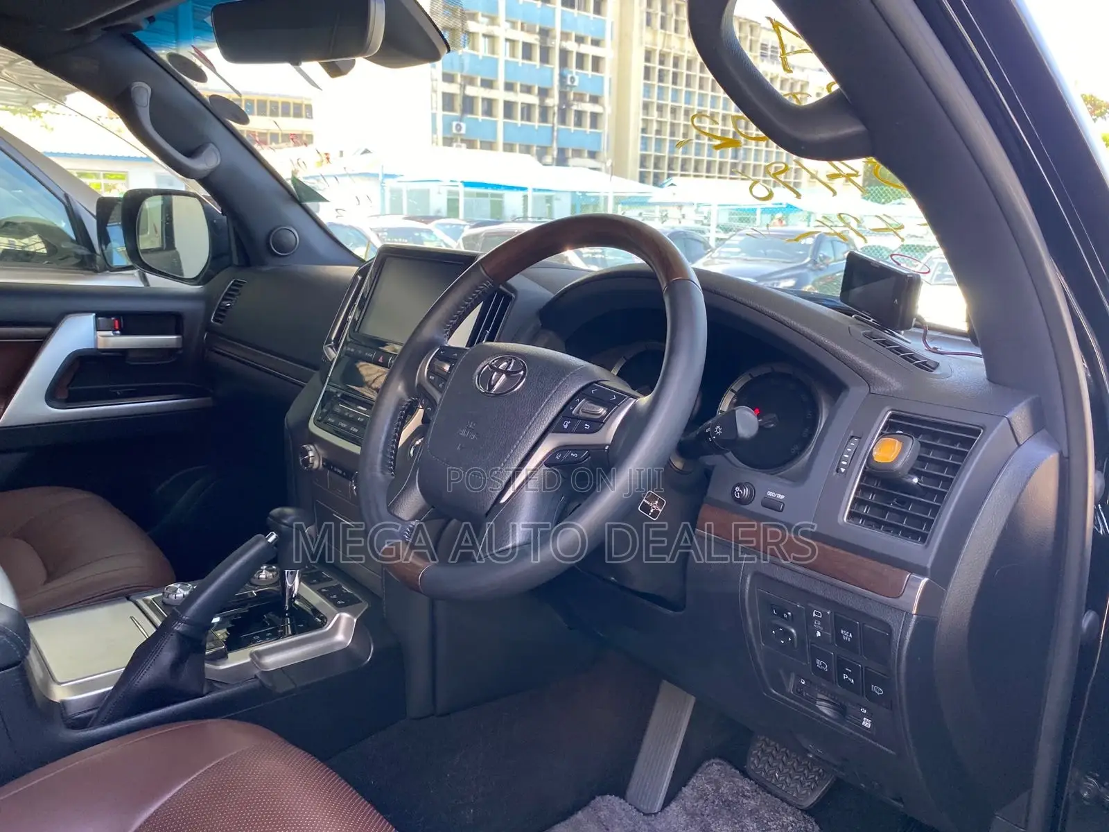 Toyota Land Cruiser 4.6 V8 ZX 2019 Black