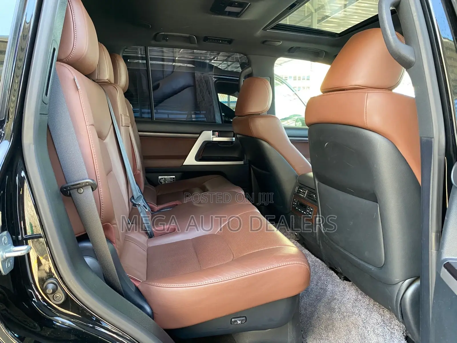 Toyota Land Cruiser 4.6 V8 ZX 2019 Black