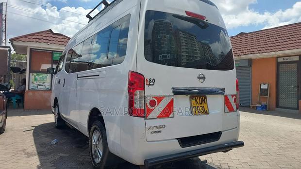 Nissan Caravan (Urvan) 2016 White - thumbnail 3