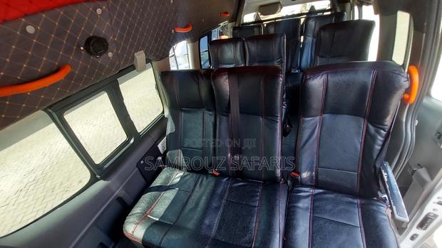 Nissan Caravan (Urvan) 2016 White - thumbnail 7
