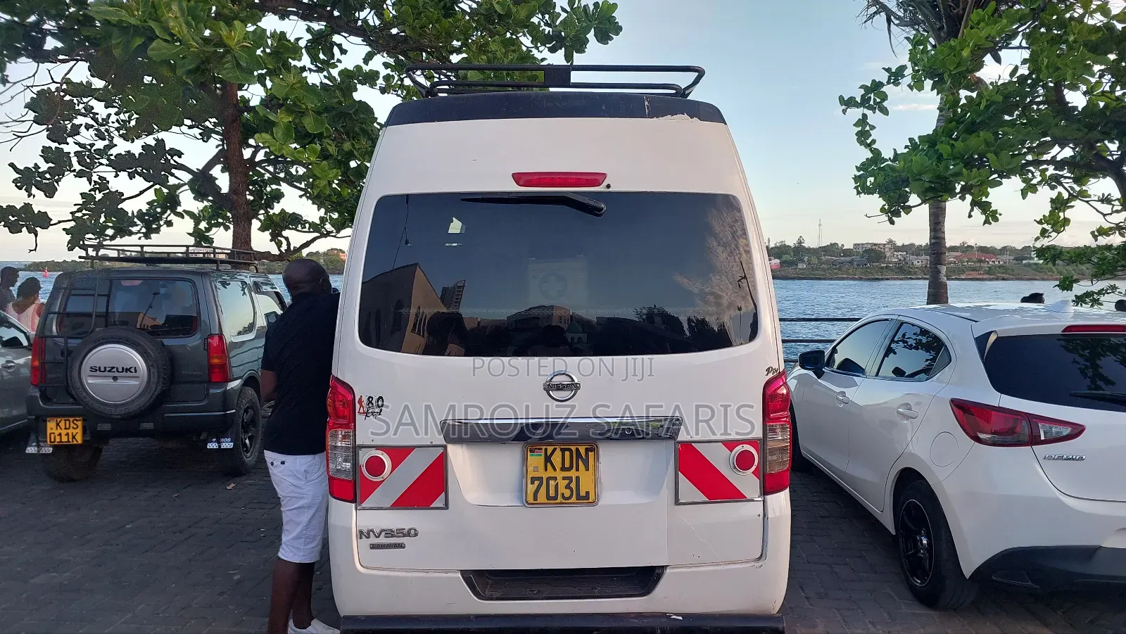Nissan Caravan (Urvan) 2016 White