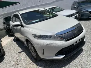 Toyota Harrier 2018 White