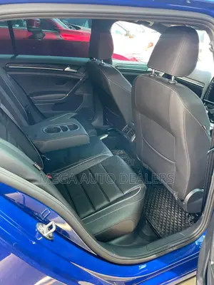 Volkswagen Golf R 4-Door w/DCC & Navigation 2019 Blue