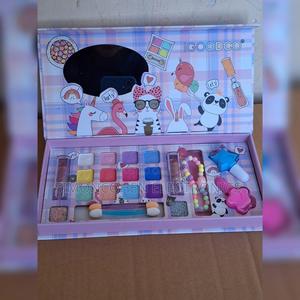 Kids Make Up Kit - thumbnail 2