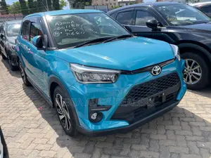 Toyota Raize 2019 Blue
