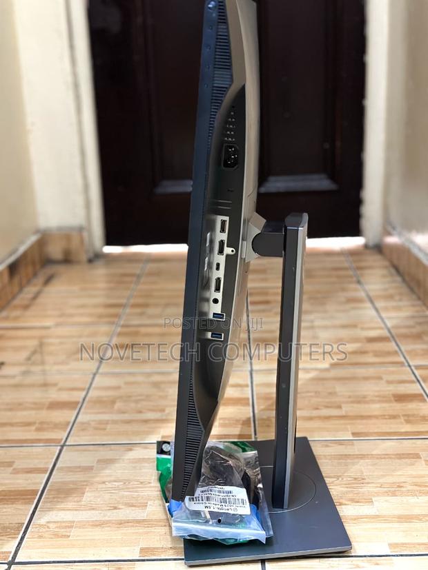 Dell U2520d Ultrasharp 25-inch Qhd Monitor With An Ips Panel - thumbnail 3