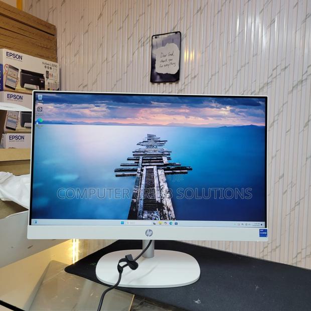 New Desktop Computer HP 290 G4 All-in-One 8GB Intel Core I5 SSD 512GB - main view