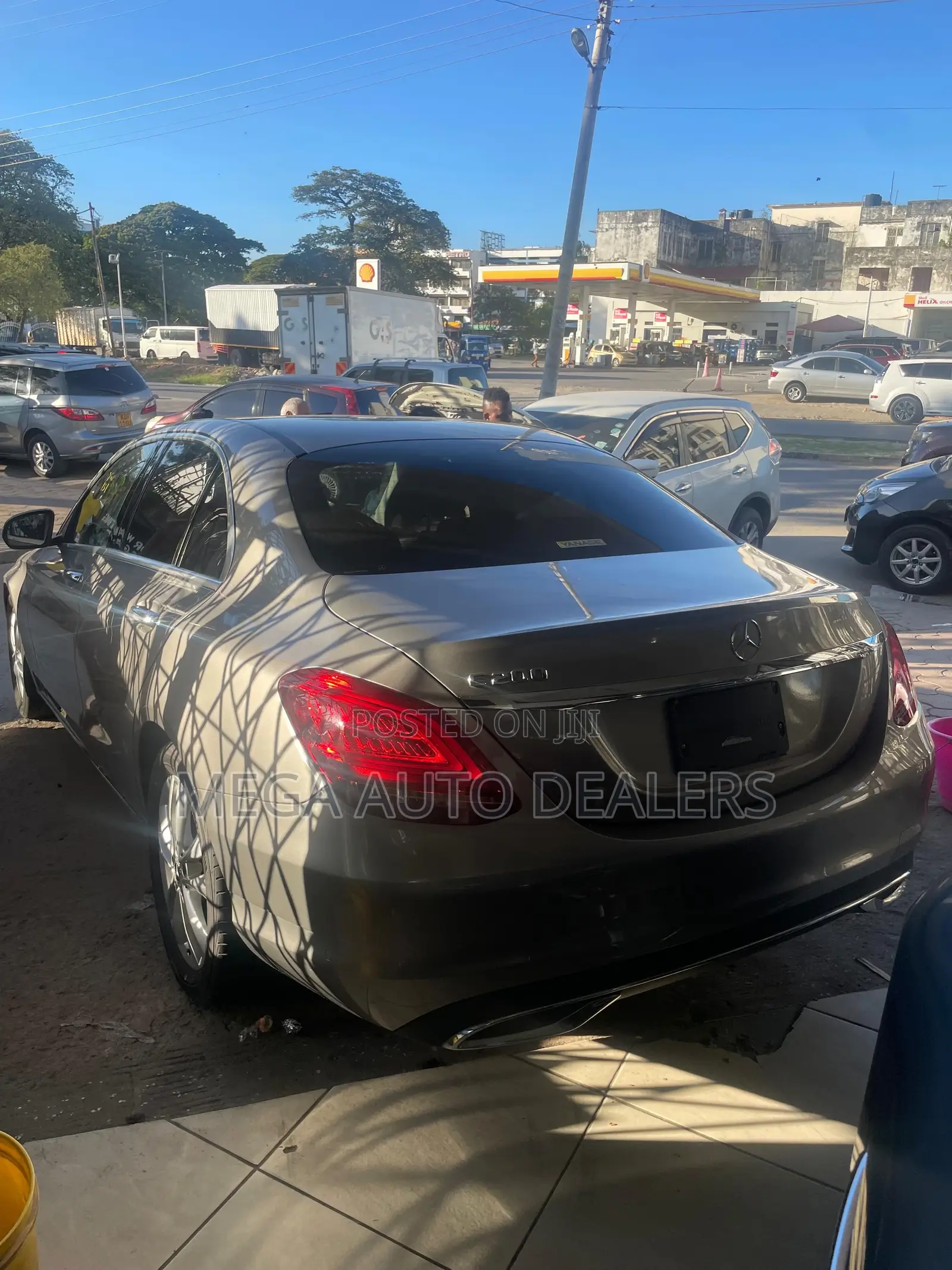 Mercedes-Benz C200 2018 Silver