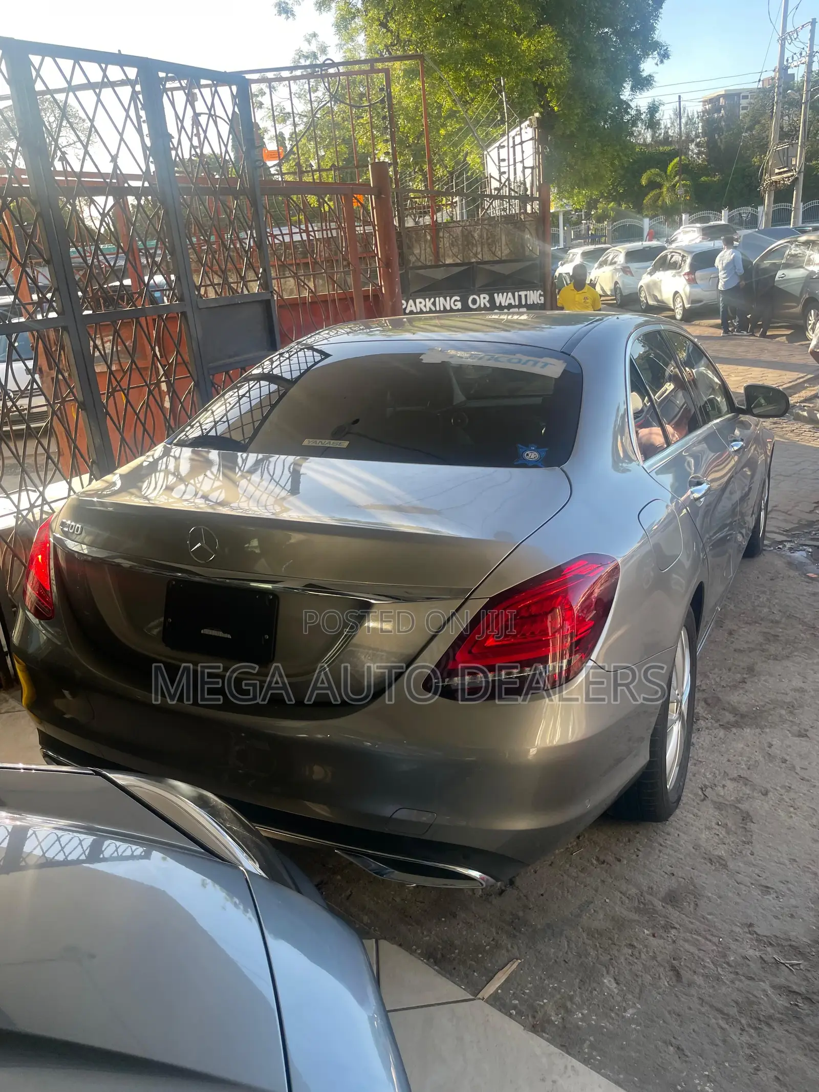 Mercedes-Benz C200 2018 Silver