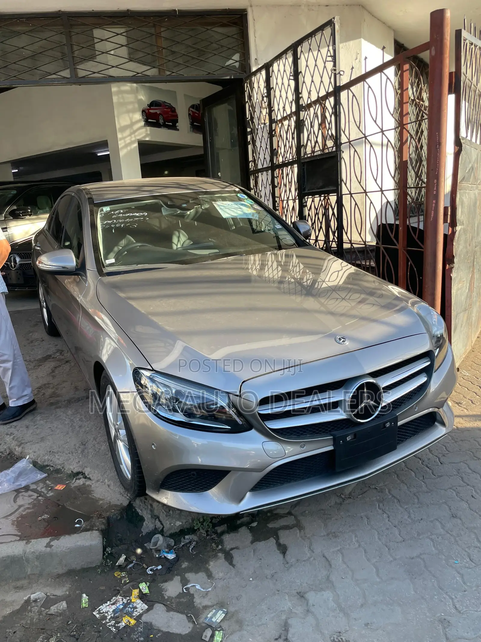 Mercedes-Benz C200 2018 Silver