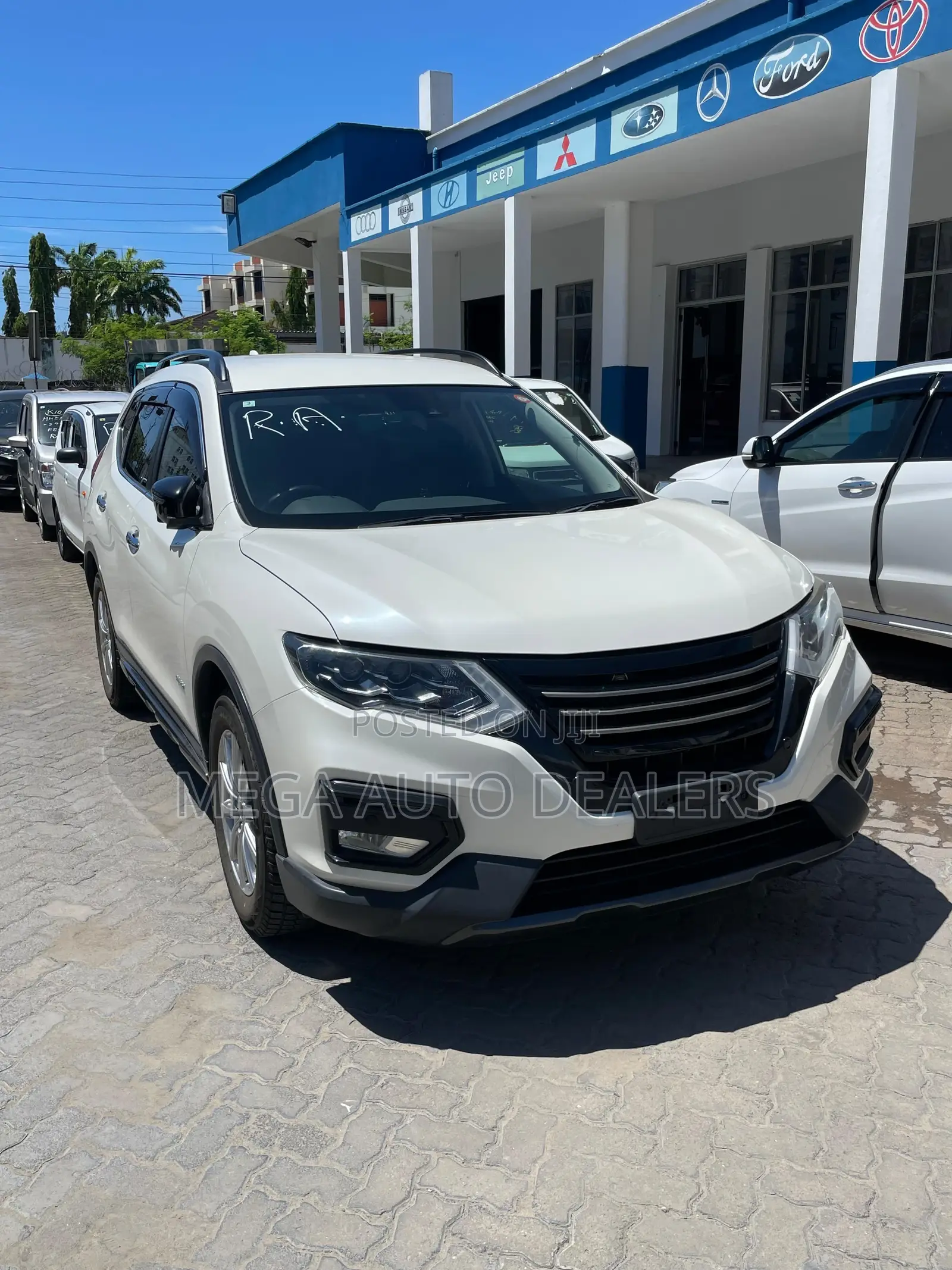 Nissan X-Trail 2019 White