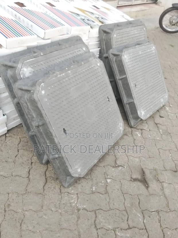 Heavy Locable Manhole Cover - thumbnail 3