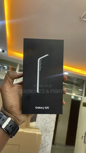 New Samsung Galaxy S25 256 GB Black