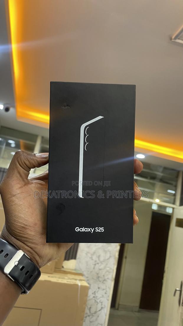 New Samsung Galaxy S25 256 GB Black - thumbnail 2