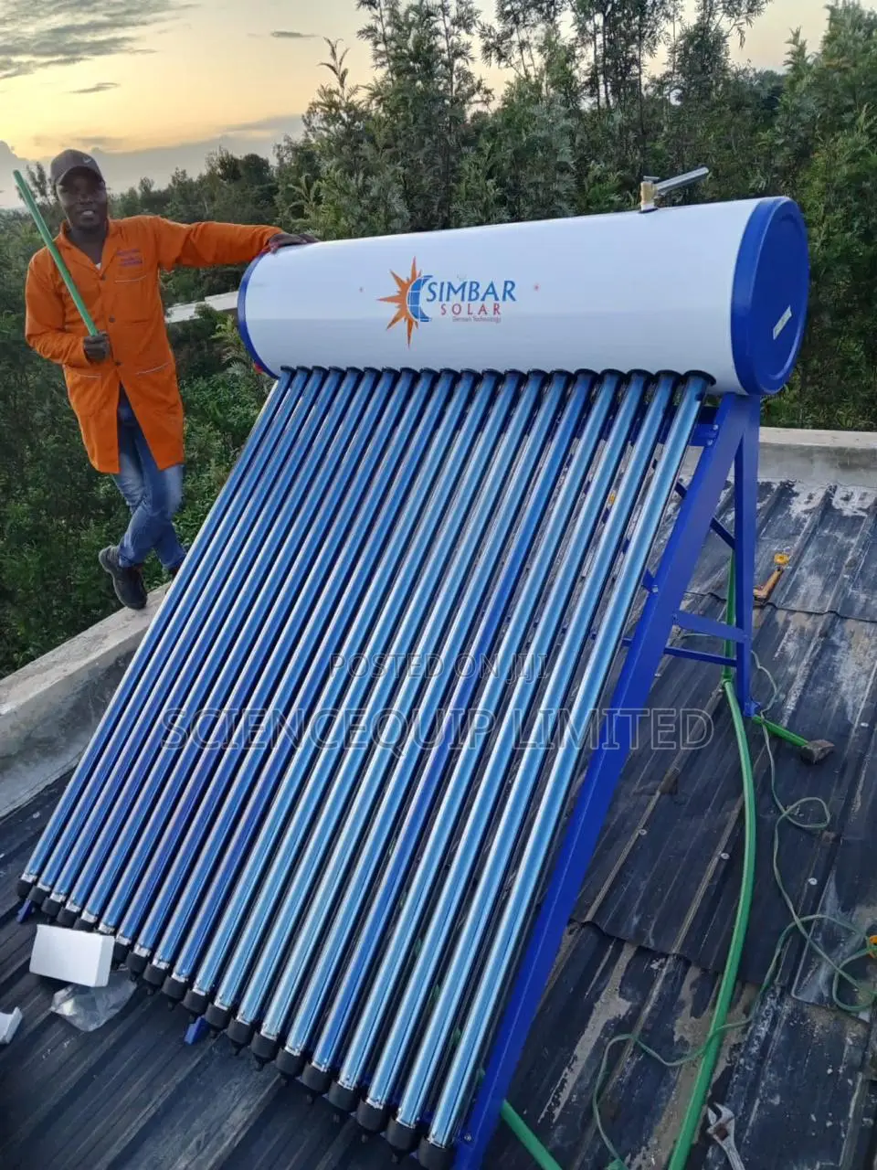 200 Litres Pressurized Solar Water Heater Galvanized Tube Type