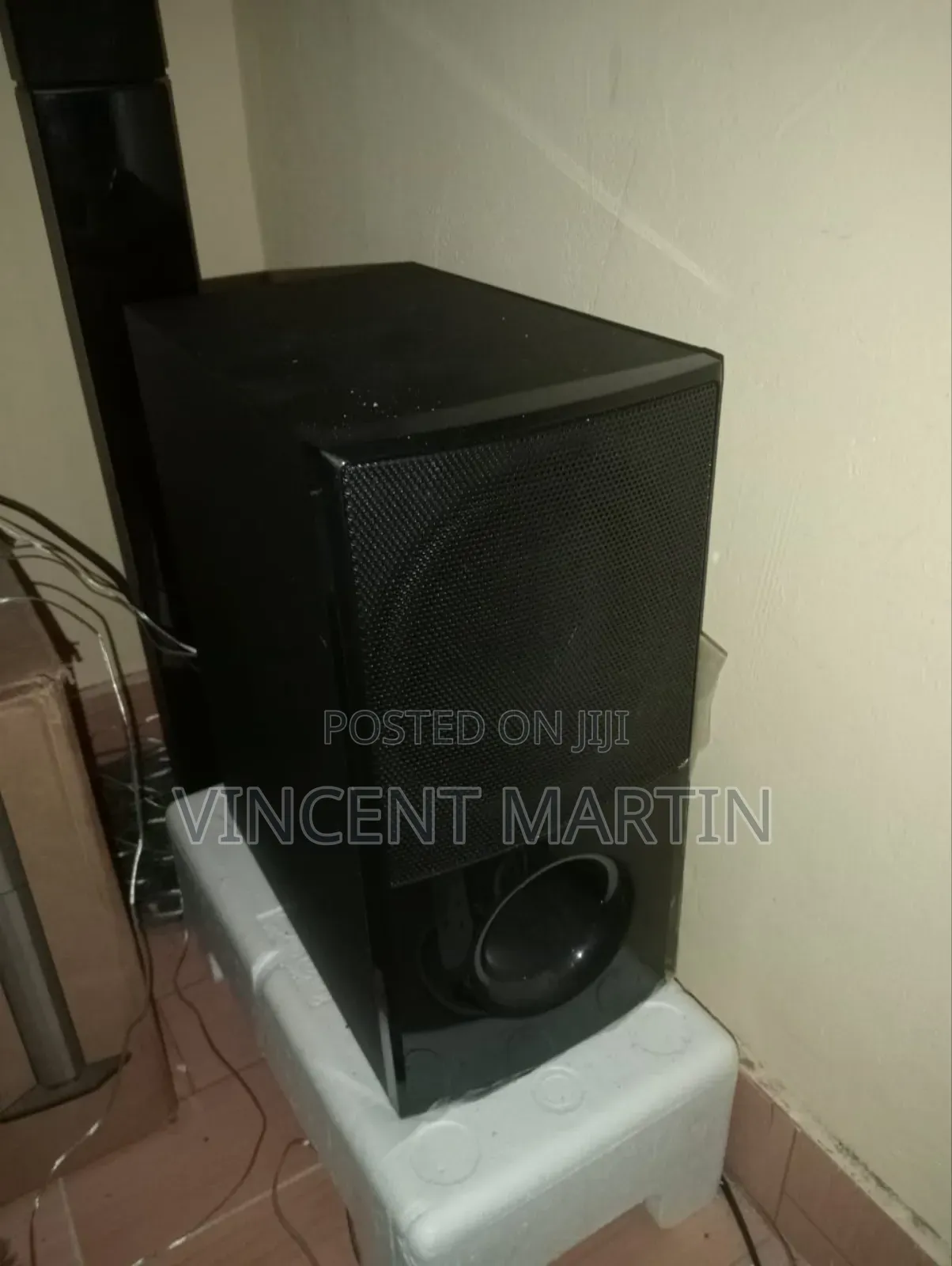 LG Lhd657 5.1ch 1000w Home Theatre System – Bluetooth, Dvd, Bass Blast
