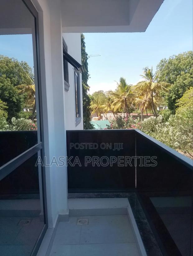 3bdrm Apartment in Nyali Estate for sale - thumbnail 19