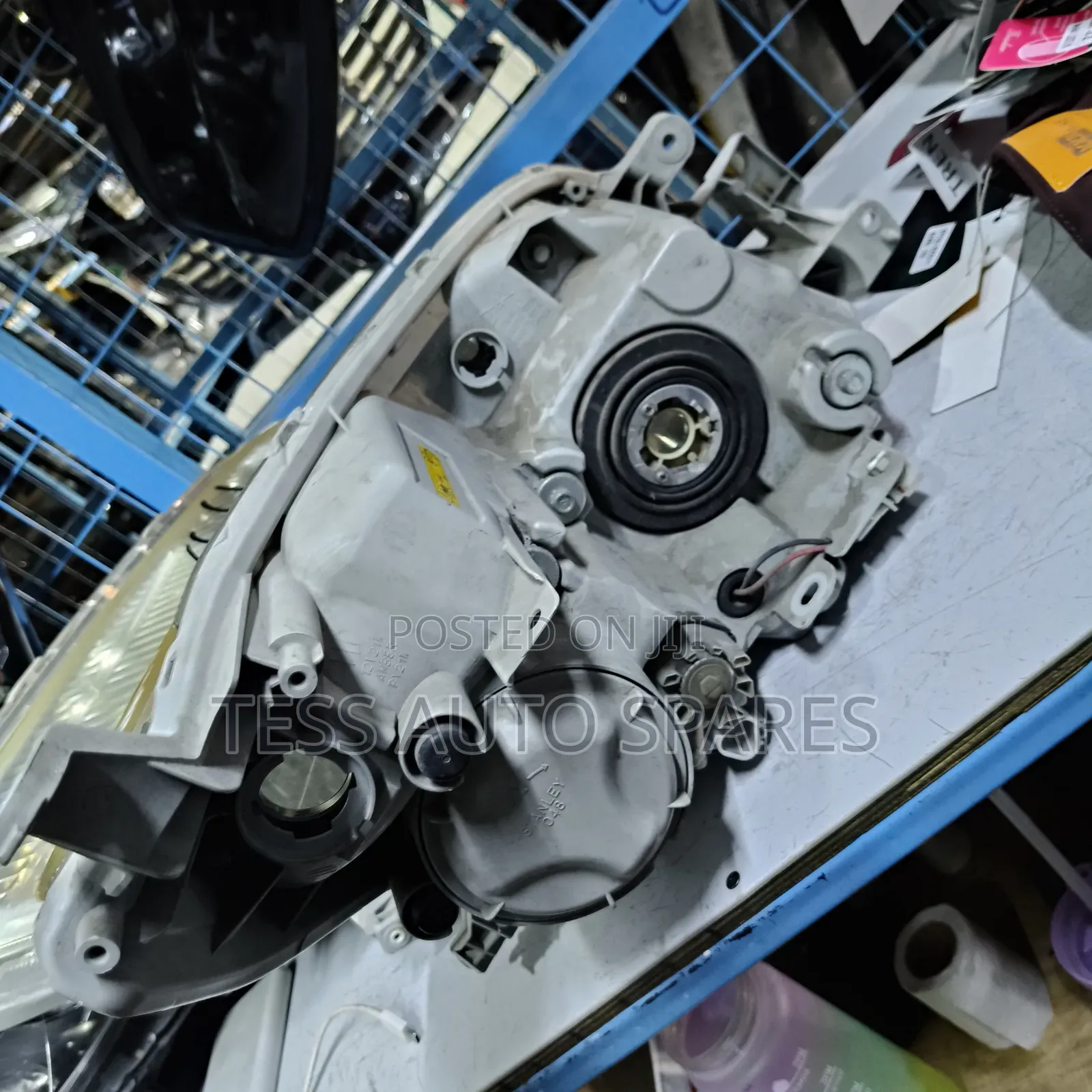 Toyota Rush Xenon Headlights