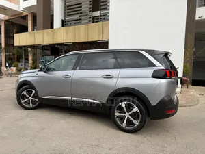 Peugeot 5008 1.6 PureTech 180 2019 Gray
