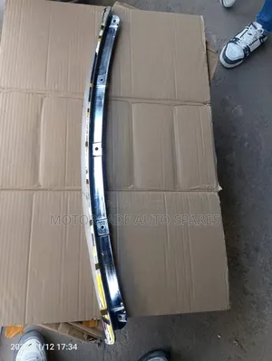 Toyota Premio 260 Bonnet Chrome
