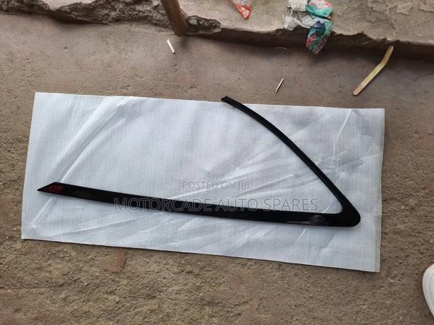 Toyota Harrier 240 2003-2012 Rear Window L-shaped Cover - main view