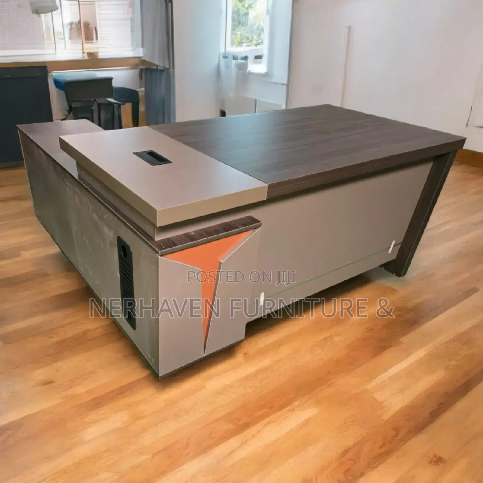 Executive Director/Manager Desk