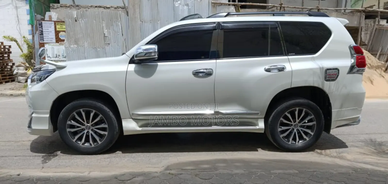 Toyota Land Cruiser Prado 2.7 2018 White