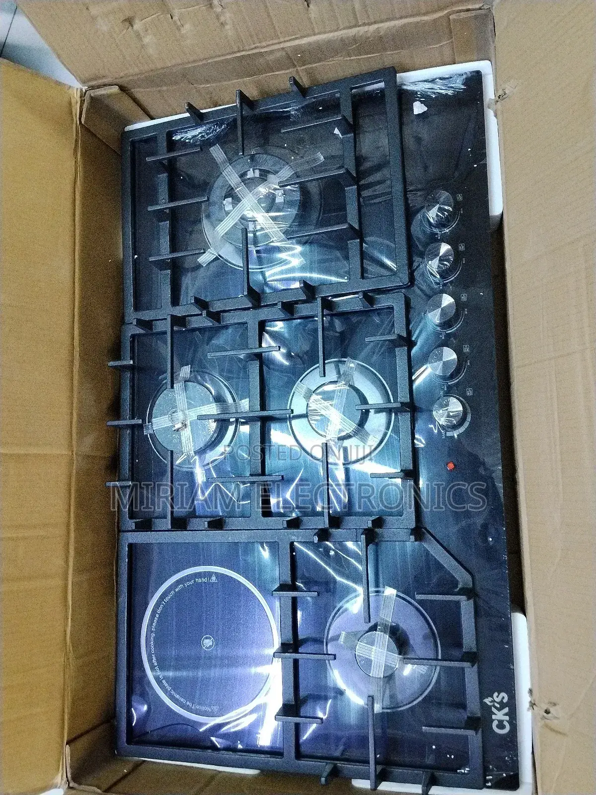 CKS 4 Gas(1 Wok) + 1 Electric Ceramic Plate Hob,Black Glass 90cm