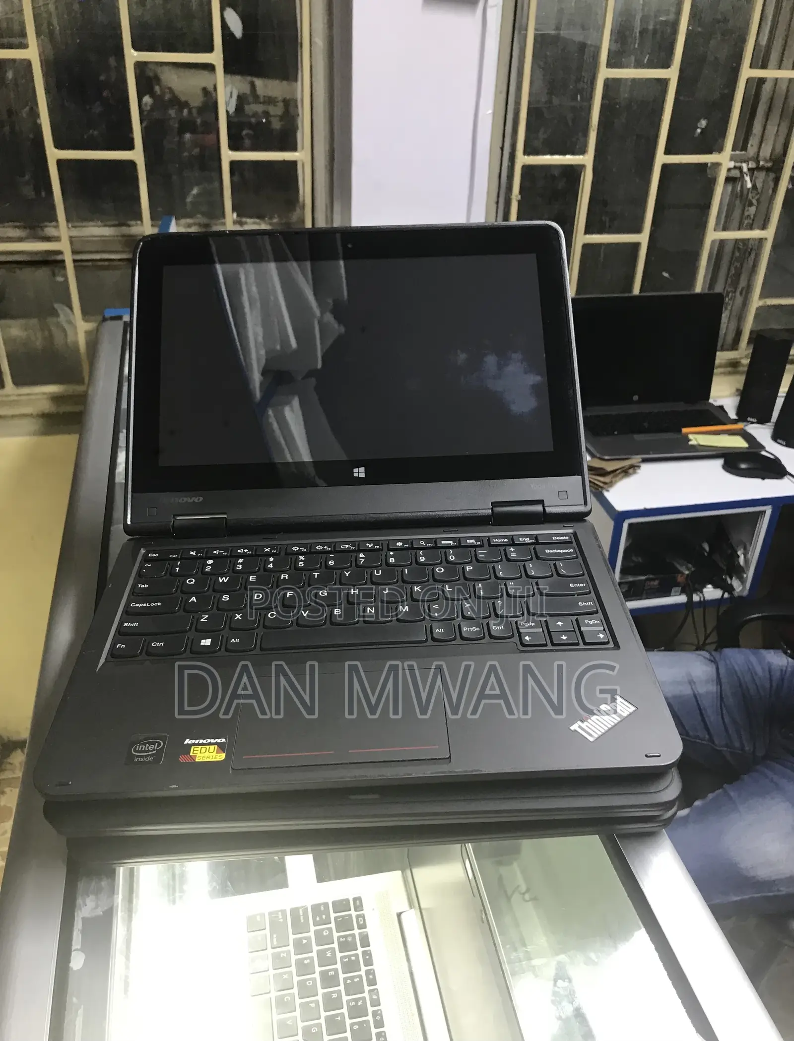 Laptop Lenovo Yoga 11e 4GB Intel Celeron SSD 128GB