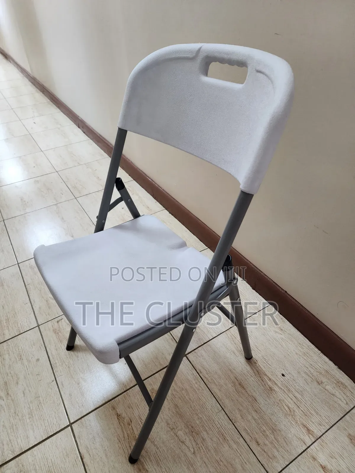 The Cluster Fordable Chairs