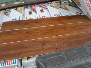 Luxury SPC Flooring Planks