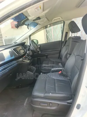Honda Odyssey 2.0 Hybrid (7 seater) 2019 White