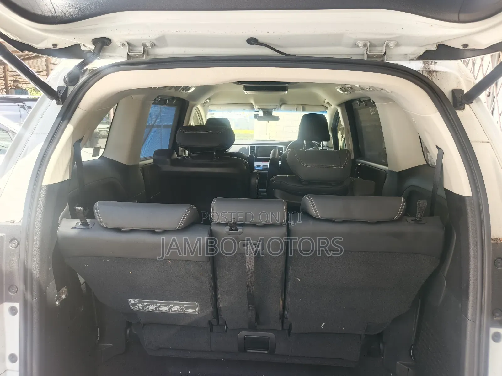 Honda Odyssey 2.0 Hybrid (7 seater) 2019 White
