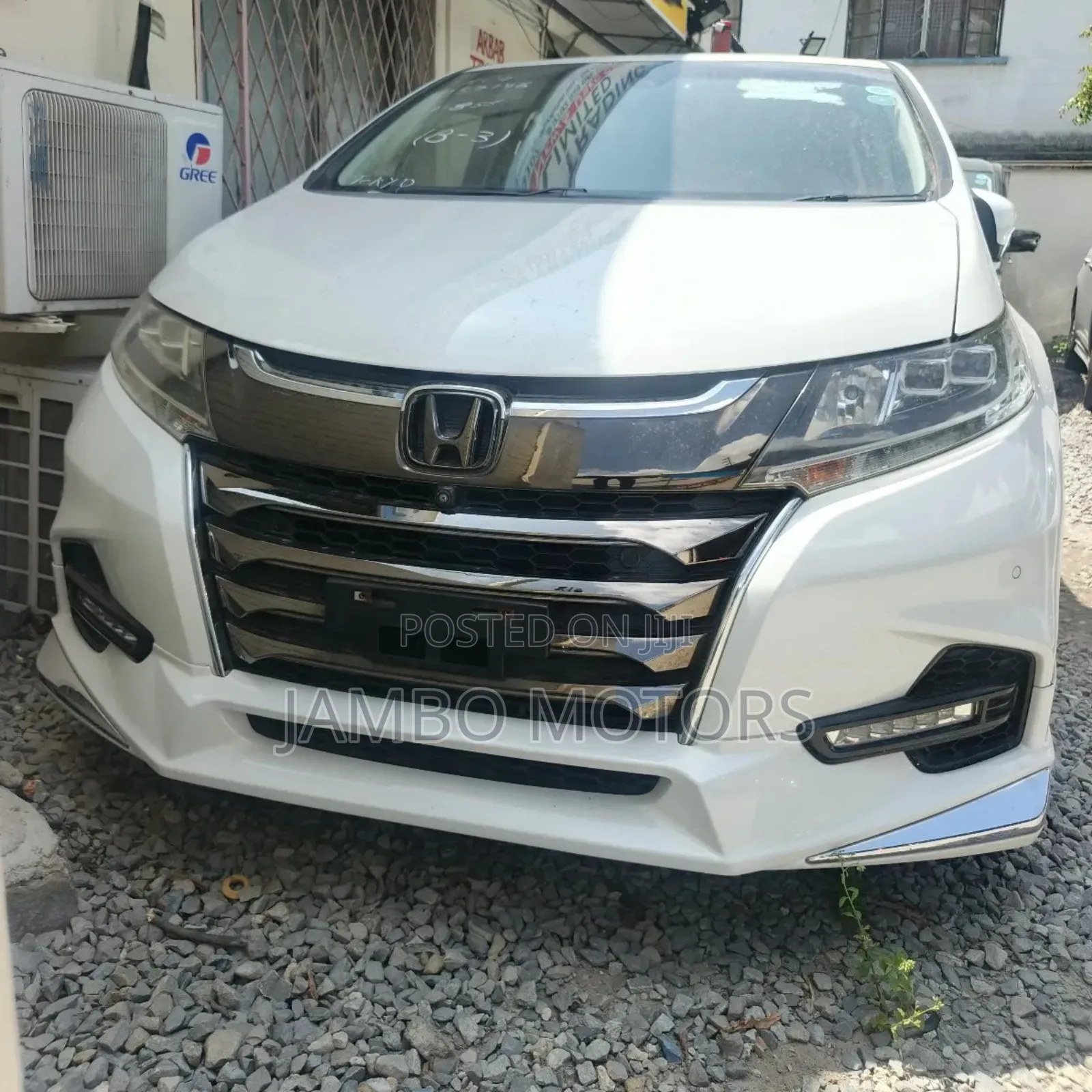 Honda Odyssey 2.0 Hybrid (7 seater) 2019 White