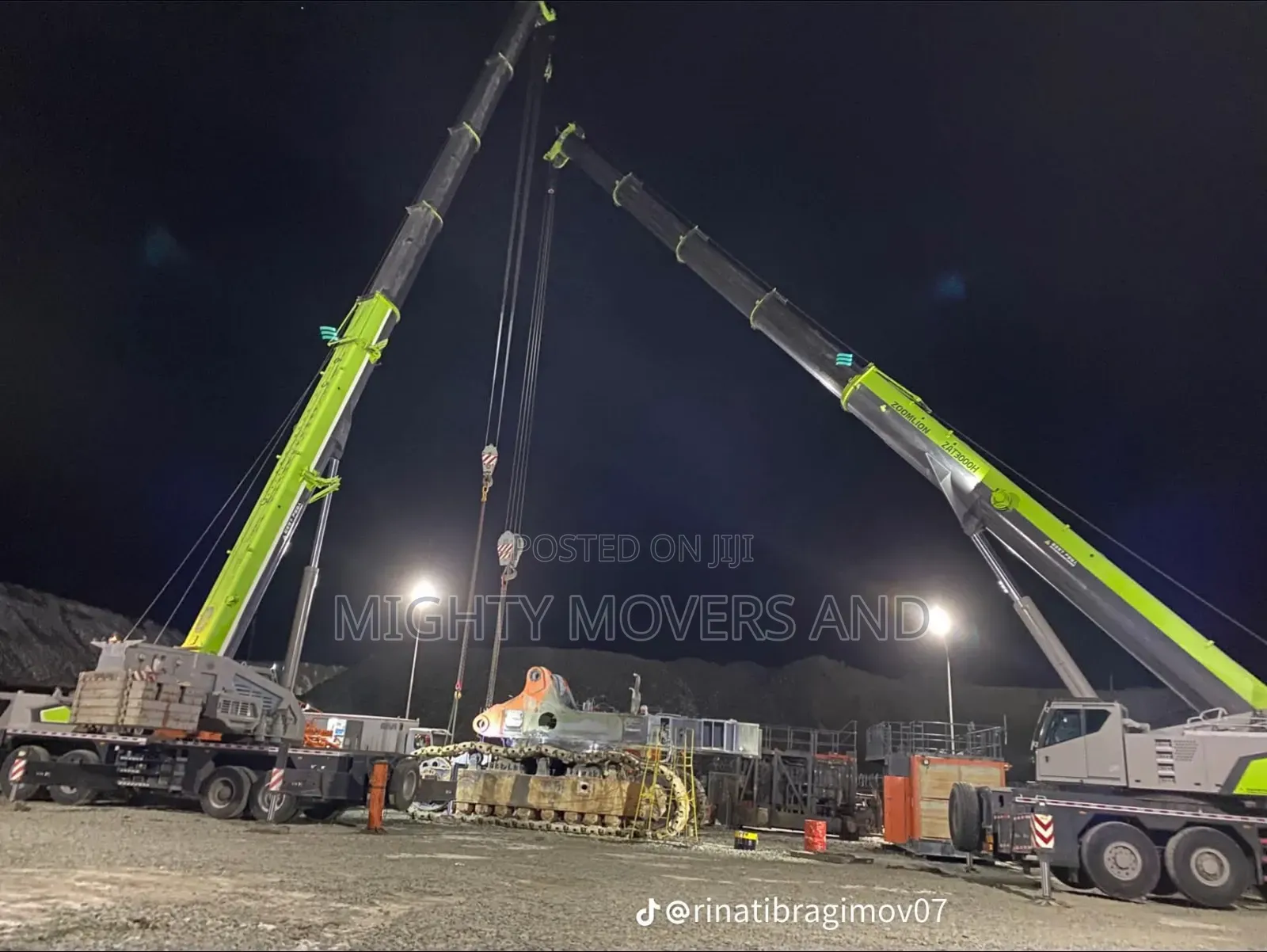 Trailers With Lifting Cranes Are Available