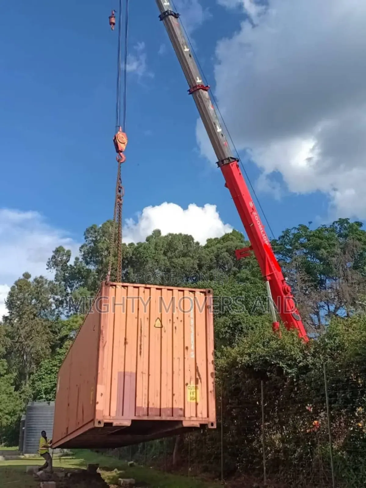 Trailers With Lifting Cranes Are Available