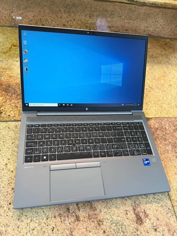 Laptop HP ZBook Firefly G8 16GB Intel Core I7 SSD 512GB