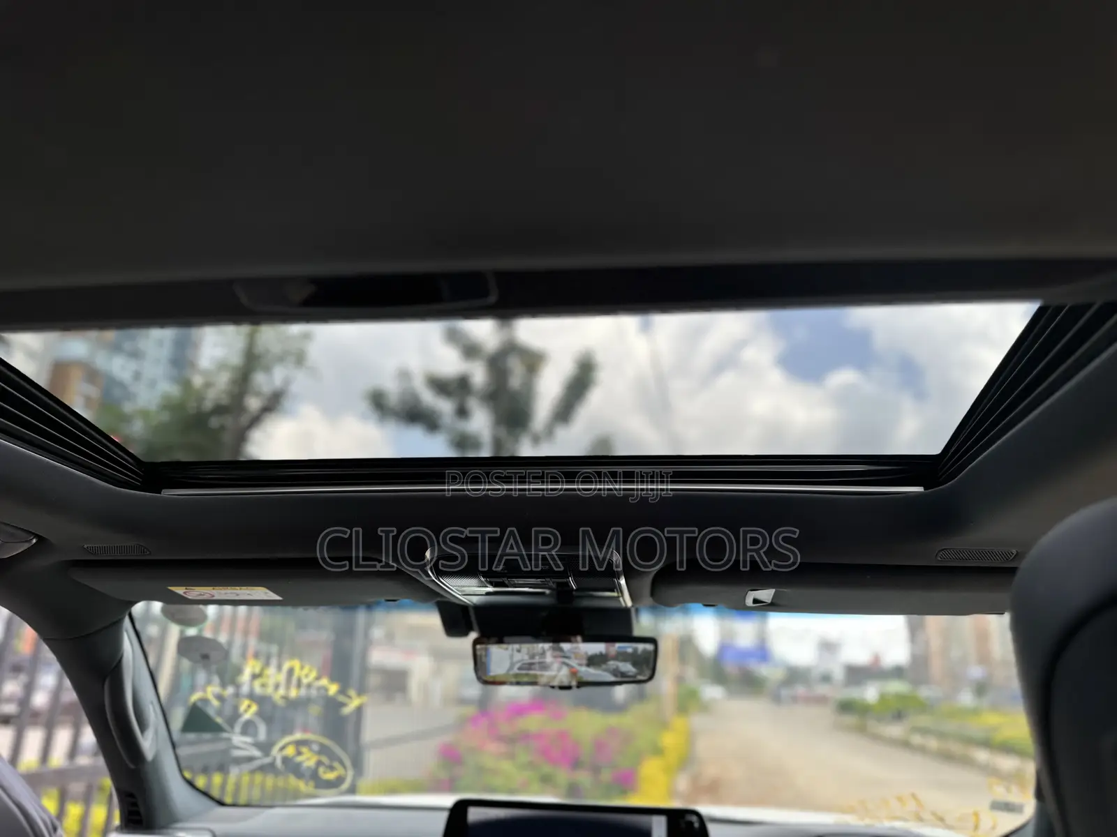Lexus LX LX 600 2022 White