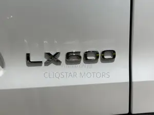Lexus LX LX 600 2022 White