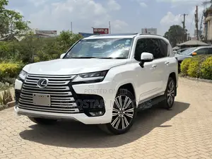 Lexus LX LX 600 2022 White