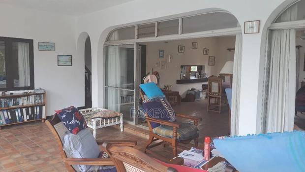 5bdrm Mansion in Luxury 5-Bed for sale - thumbnail 16